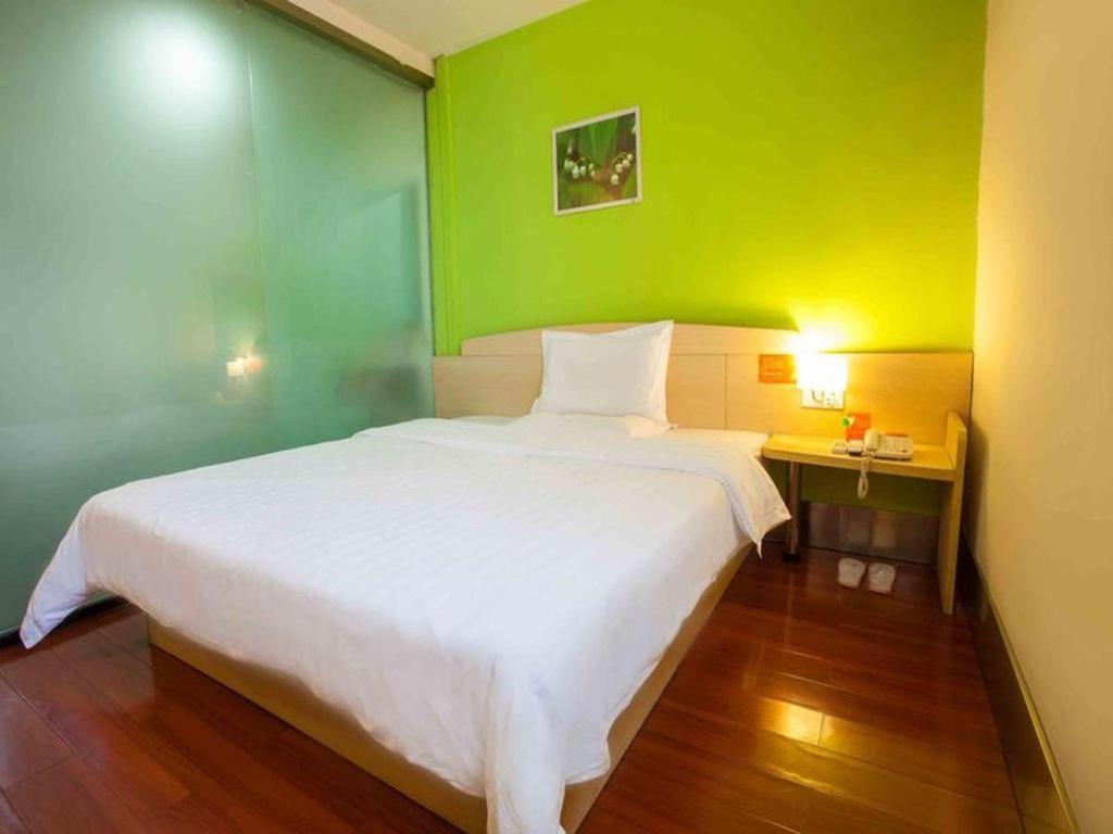 7 Days Inn Shanghai Minhang Dongchuan Road Jiaotong University Exterior foto